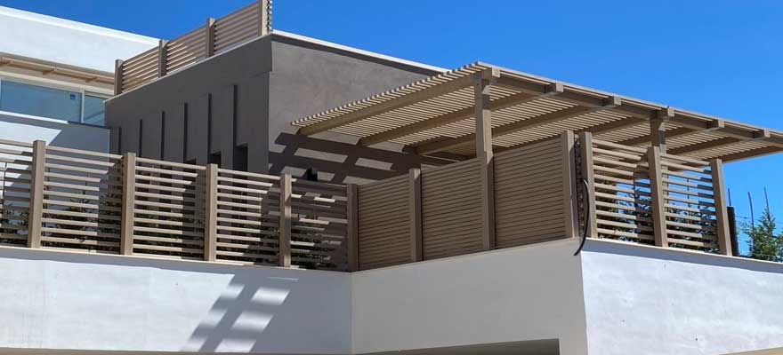 Pérgola de Madera Tecnológica para Terrazas